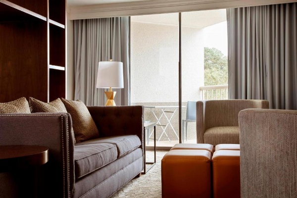 Raleigh Marriott Crabtree Valley image 13